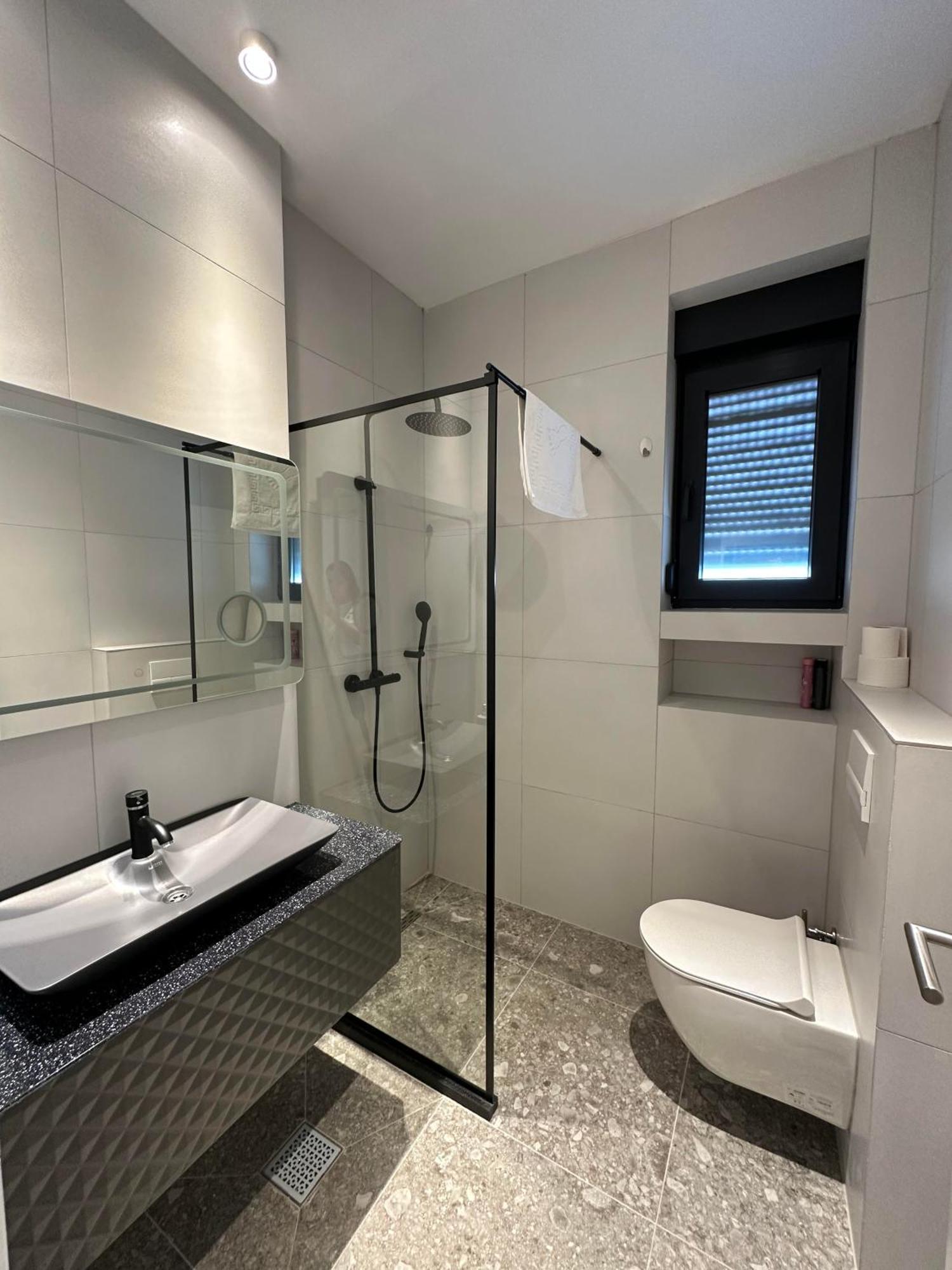 Pristina Select Apartments Eksteriør bilde